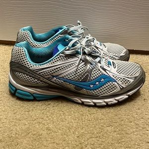 Saucony size 11 sneakers